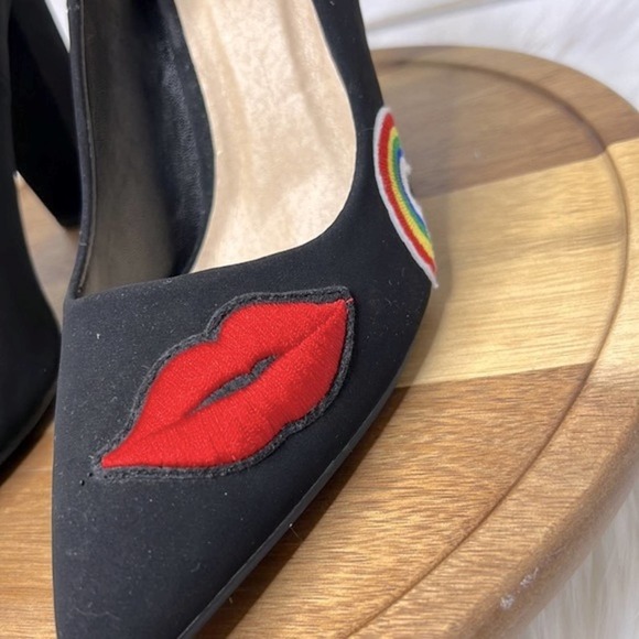 NOT JUST A PUMP l Retro Embroidered Graphic Patch Lips Rainbow Star Pump 8 - Picture 4 of 10